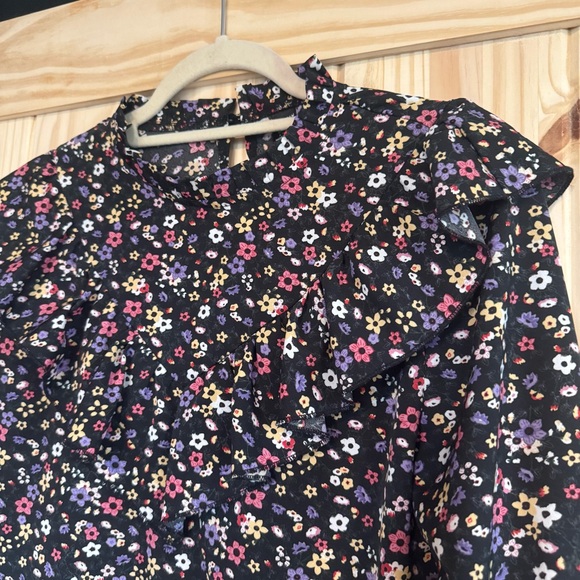 Black Floral Long Sleeve Ruffled Yoke Prairie Blouse size Large - Picture 9 of 9